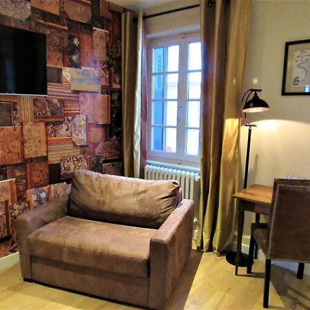 Auberge Du Grand Dauphin Dhuizon Kültér fotó
